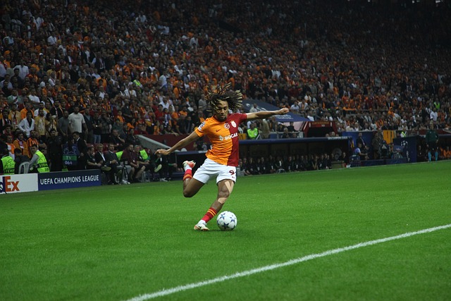 欧联16强对阵：曼联遭遇皇社 费内巴切遇流浪者.