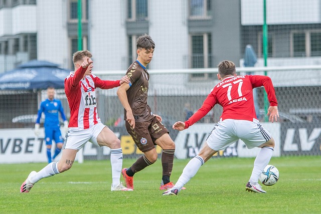 他在關鍵時 他在關鍵時